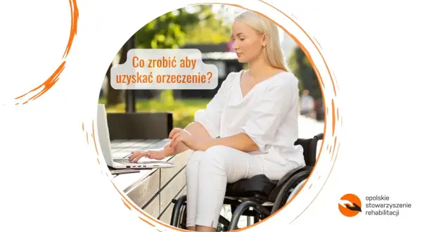 Kobieta na wózku inwalidzkim szuka informacji: "mam orzeczenie o niepełnosprawności dziecka co dalej?".